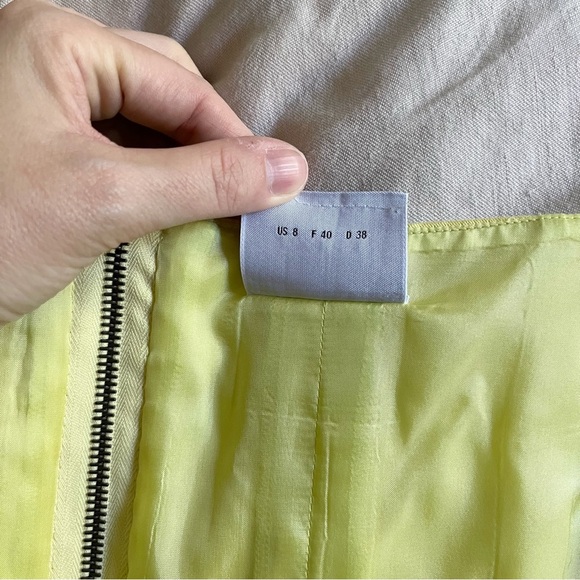 Akris Punto Pleated Yellow Lime Dress in Size 8 - Picture 4 of 7